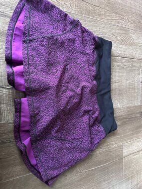 Lululemon size 4 skirt